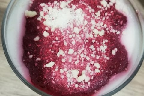 Cliquez pour zoomer ! Délices fraises et chocolat blanc Thermomix par Stefany1977