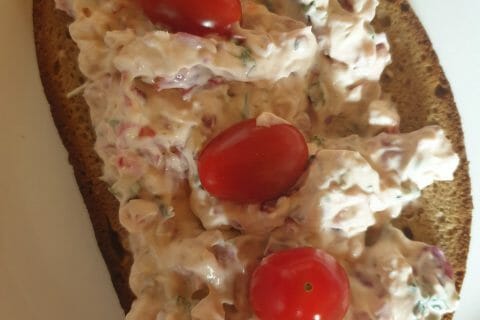 Cliquez pour zoomer ! Rillettes de radis roses au cheese cream Thermomix par celine_k67