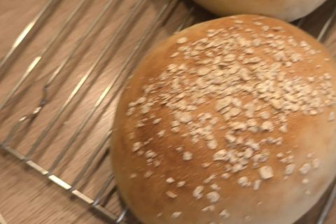Cliquez pour zoomer ! Pains hamburger Thermomix par Aurore sl