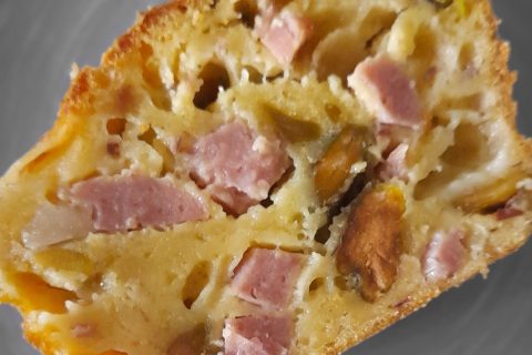 Cliquez pour zoomer ! Cake mortadelle et pistaches Thermomix par mimireille