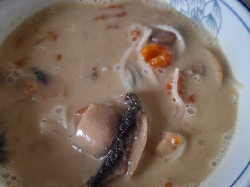 Cliquez pour zoomer ! Soupe curry-coco aux champignons Thermomix par mimireille