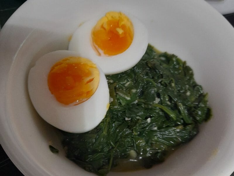 Cliquez pour zoomer ! Épinards sautés à l’ail Thermomix par mimireille