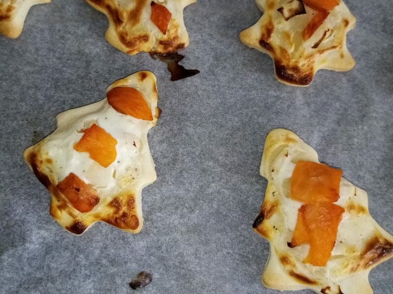 Cliquez pour zoomer ! Tarte flambée rapide au saumon fumé Thermomix par Sandrine