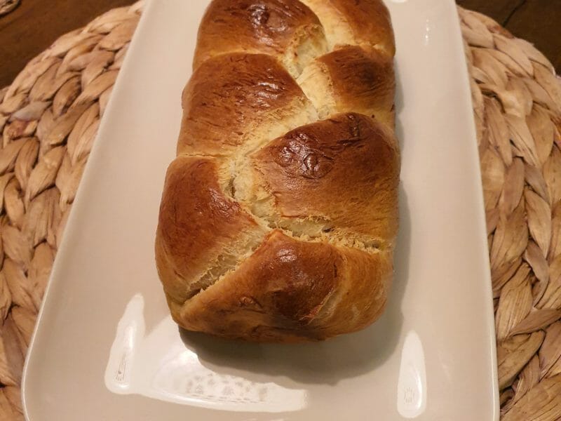 Cliquez pour zoomer ! Brioche tressée à la mie filante Thermomix par Radia