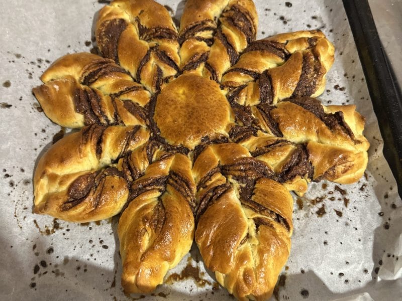 Cliquez pour zoomer ! Brioche étoilée au Nutella Thermomix par julie_1253