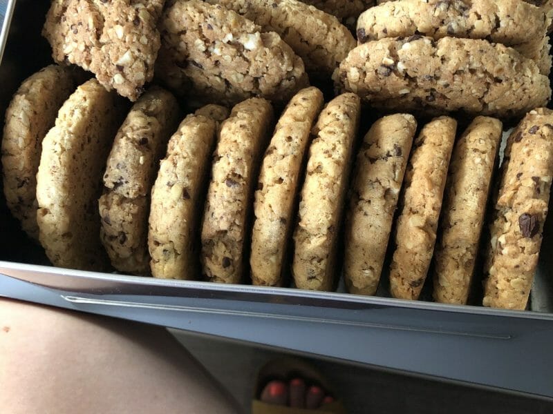Cliquez pour zoomer ! Biscuits aux flocons d’avoine, cacahuètes et chocolat Thermomix par miasachagab