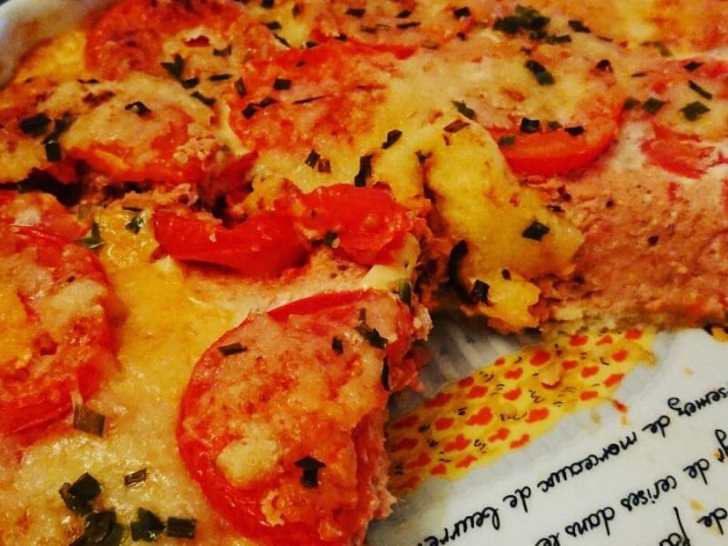 Cliquez pour zoomer ! Tarte au thon, tomate et moutarde Thermomix par Julie-Alexis