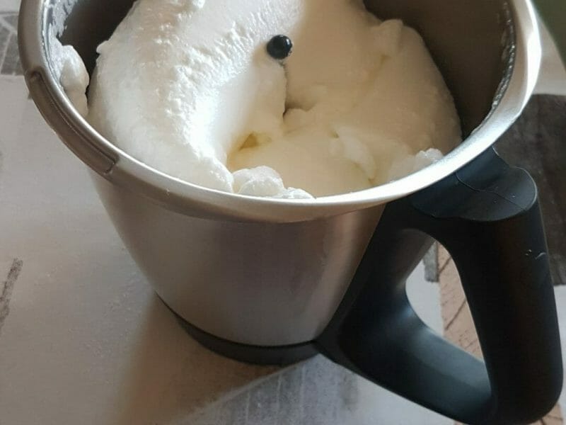 Cliquez pour zoomer ! Blancs en neige Thermomix par bichette057