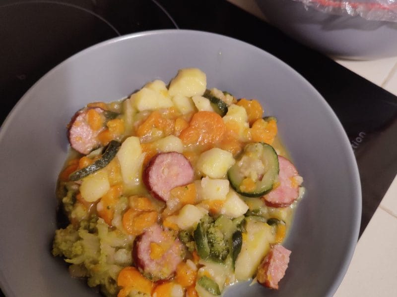 Cliquez pour zoomer ! Ragoût de légumes, pommes de terre et saucisses Thermomix par leada
