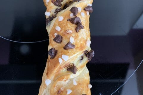 Cliquez pour zoomer ! Torsades crème pâtissière et pépites de chocolat Thermomix par cricridu10