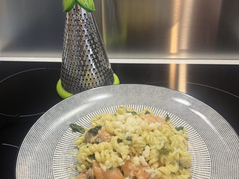 Cliquez pour zoomer ! One pot pasta – épinards et saumon fumé Thermomix par cricridu10