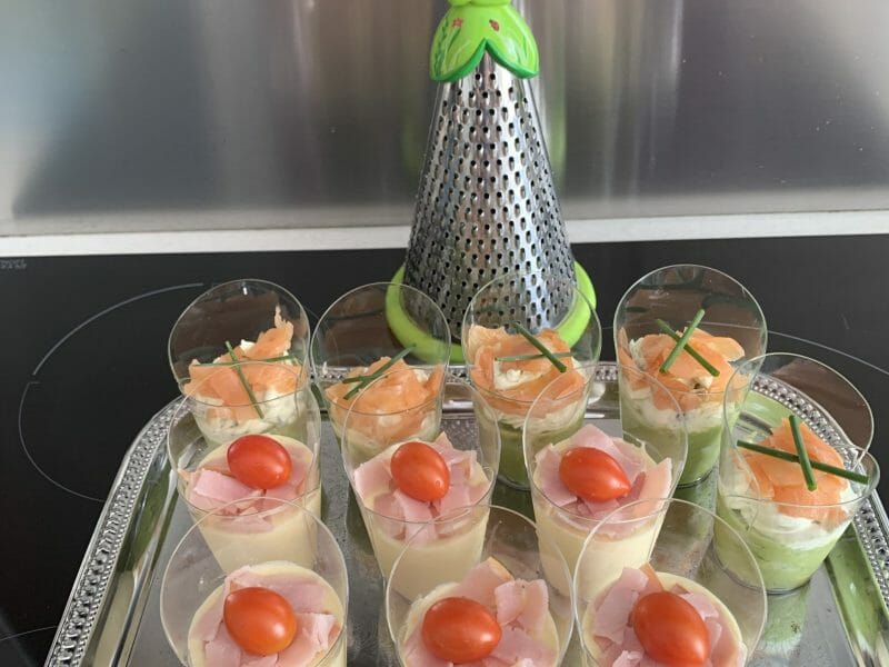 Cliquez pour zoomer ! Verrines de mousse de chou-fleur et crevettes Thermomix par cricridu10