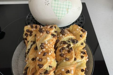 Cliquez pour zoomer ! Torsades crème pâtissière et pépites de chocolat Thermomix par cricridu10