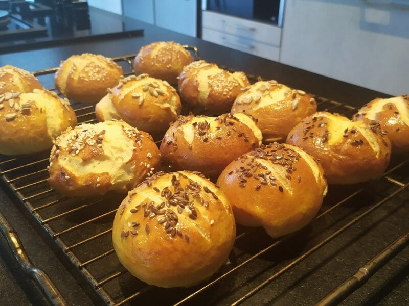 Cliquez pour zoomer ! Mauricette – Petits pains alsaciens Thermomix par tininie