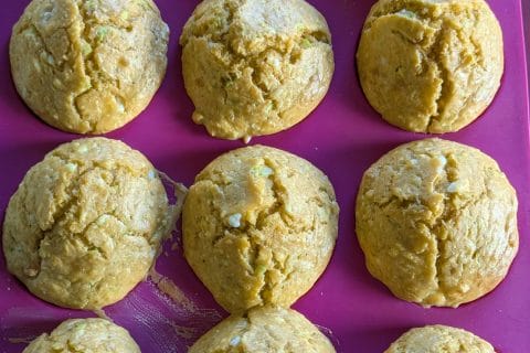 Cliquez pour zoomer ! Muffins courgettes et pesto Thermomix par elenajalan