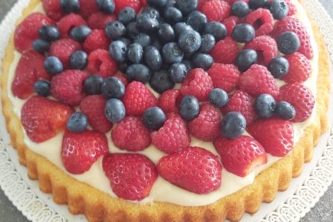 Cliquez pour zoomer ! Tarte renversée aux fruits rouges et citron vert Thermomix par skylanterne