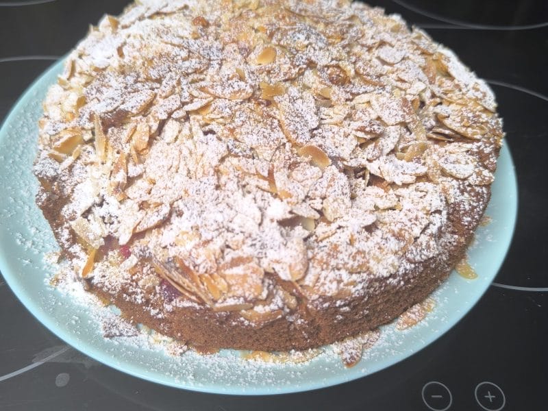 Cliquez pour zoomer ! Gâteau amandes et fruits rouges Thermomix par luna1710