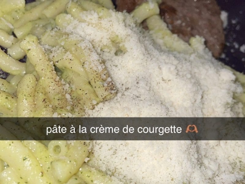 Cliquez pour zoomer ! Farfalle à la crème de courgettes Thermomix par sarah59460