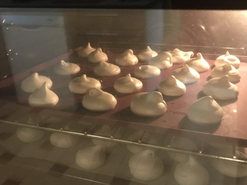 Cliquez pour zoomer ! Meringues Thermomix par lilinotte