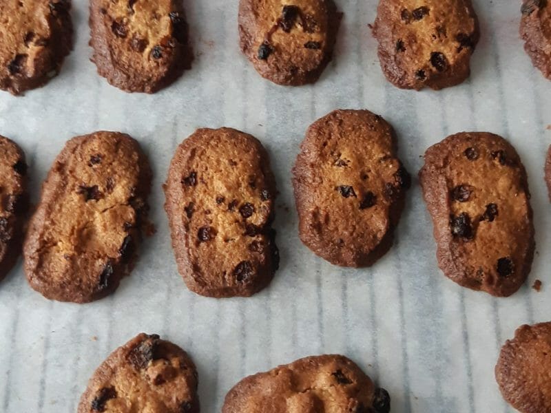 Cliquez pour zoomer ! Sablés aux raisins secs et au rhum Thermomix par marie-ange1964