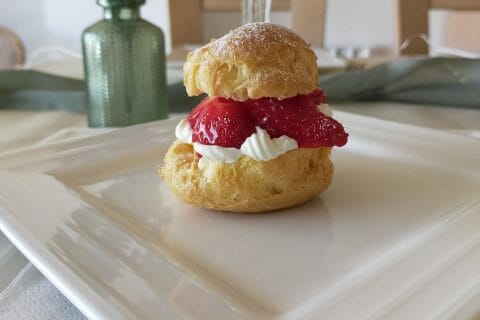 Cliquez pour zoomer ! Éclairs fraises chantilly Thermomix par aux_delices_de_cecile