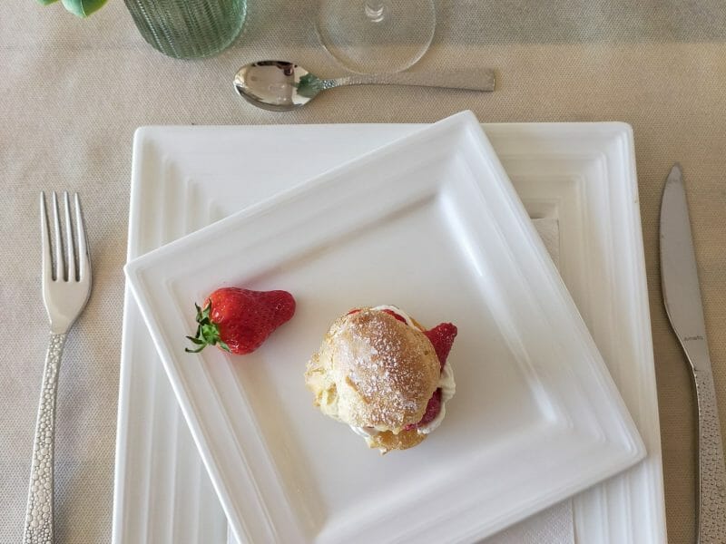 Cliquez pour zoomer ! Éclairs fraises chantilly Thermomix par aux_delices_de_cecile