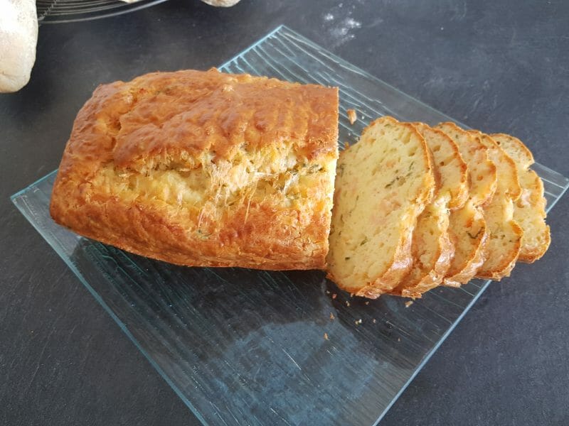 Cliquez pour zoomer ! Cake au saumon Thermomix par Moutonnette
