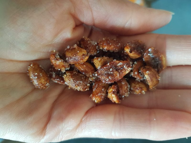 Cliquez pour zoomer ! Amandes grillées à la cannelle et au miel Thermomix par Moutonnette