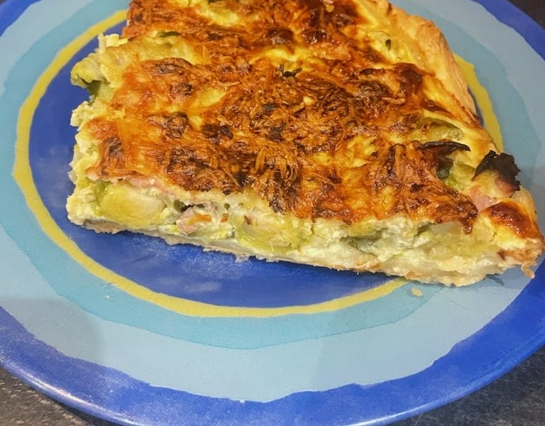 Cliquez pour zoomer ! Quiche aux choux de Bruxelles et lardons Thermomix par Moutonnette