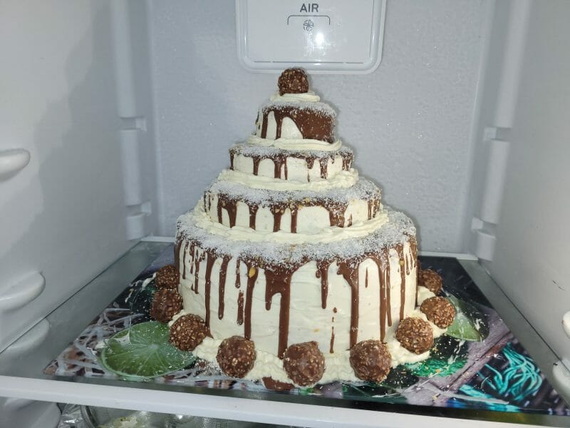 Cliquez pour zoomer ! Layer cake Kinder Bueno Thermomix par lasare