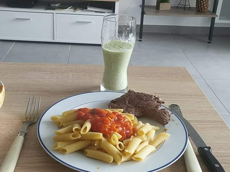 Cliquez pour zoomer ! Penne sauce arrabbiata Thermomix par charles-97