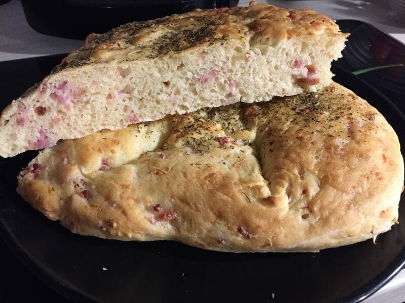 Cliquez pour zoomer ! Fougasse olives et lardons Thermomix par Carovi67