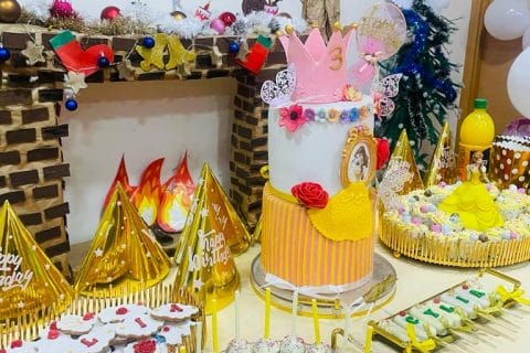 Cliquez pour zoomer ! Layer cake Kinder Bueno Thermomix par Sookies Cake