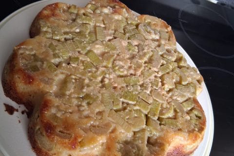 Cliquez pour zoomer ! Gâteau renversé à la rhubarbe et caramel au beurre salé Thermomix par christine_460