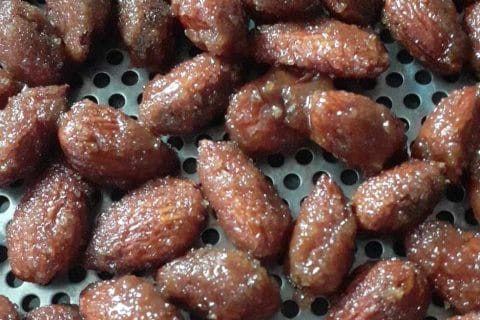 Cliquez pour zoomer ! Amandes grillées à la cannelle et au miel Thermomix par christine_460