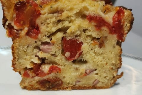 Cliquez pour zoomer ! Cake tomates mozzarella et lardons Thermomix par maariie3