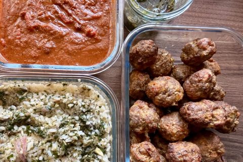 Cliquez pour zoomer ! Boulettes de viande sauce aux poivrons rouges Thermomix par Muyato