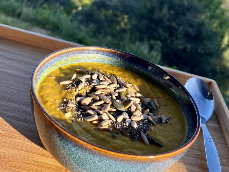 Cliquez pour zoomer ! Velouté carottes et pommes, au lait de coco Thermomix par Muyato