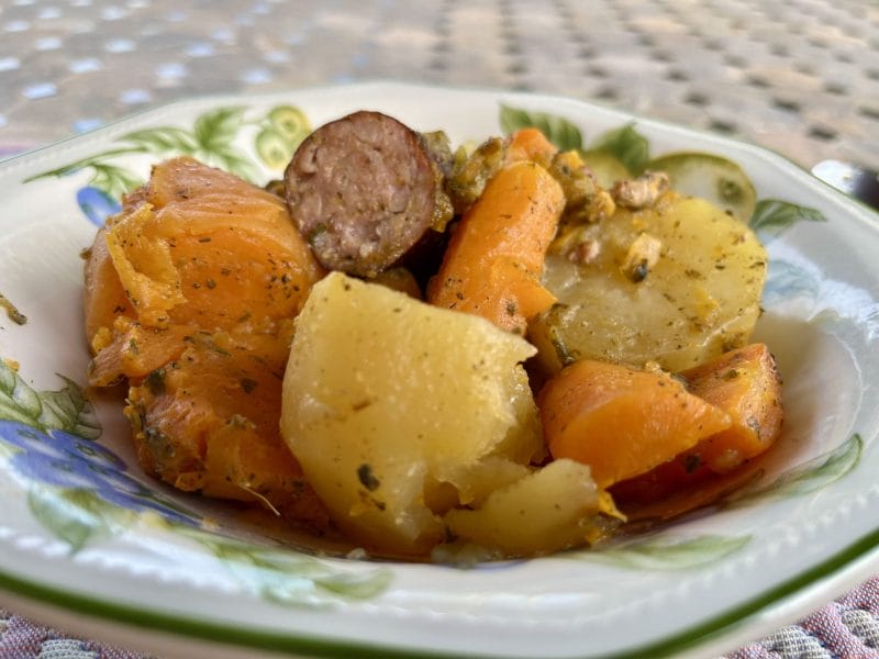 Cliquez pour zoomer ! Potée carottes, chou-rave et saucisses Thermomix par Muyato