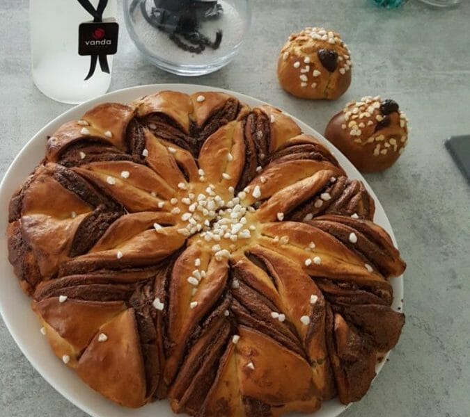 Cliquez pour zoomer ! Brioche étoilée au Nutella Thermomix par supernounou78