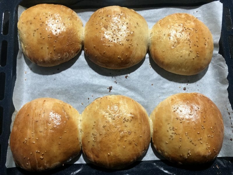 Cliquez pour zoomer ! Pains hamburger Thermomix par Nathalie Valentine