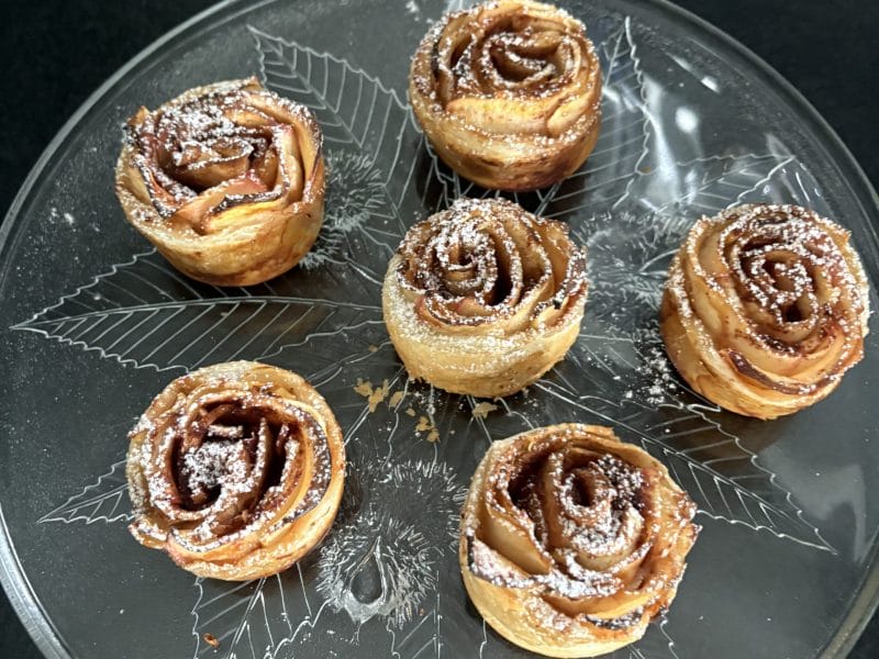 Cliquez pour zoomer ! Roses feuilletées aux pommes Thermomix par mireille_76