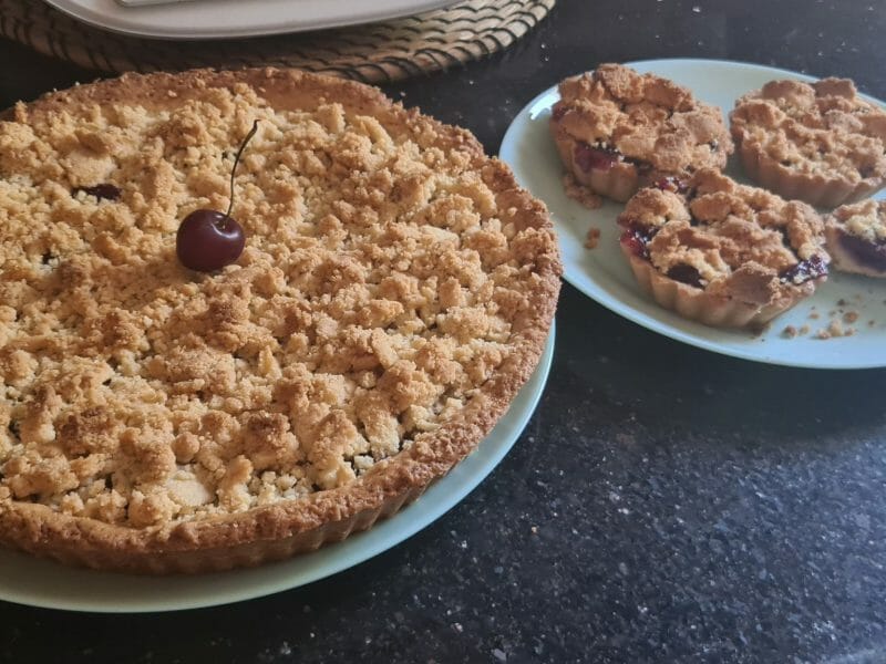 Cliquez pour zoomer ! Tarte aux cerises façon crumble Thermomix par rachida_40