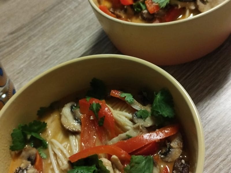 Cliquez pour zoomer ! Ramen thaï au poulet Thermomix par Stefanie86