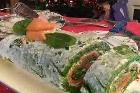 Cliquez pour zoomer ! Roulé aux épinards, saumon et Boursin Thermomix par SCOUBIDOUS