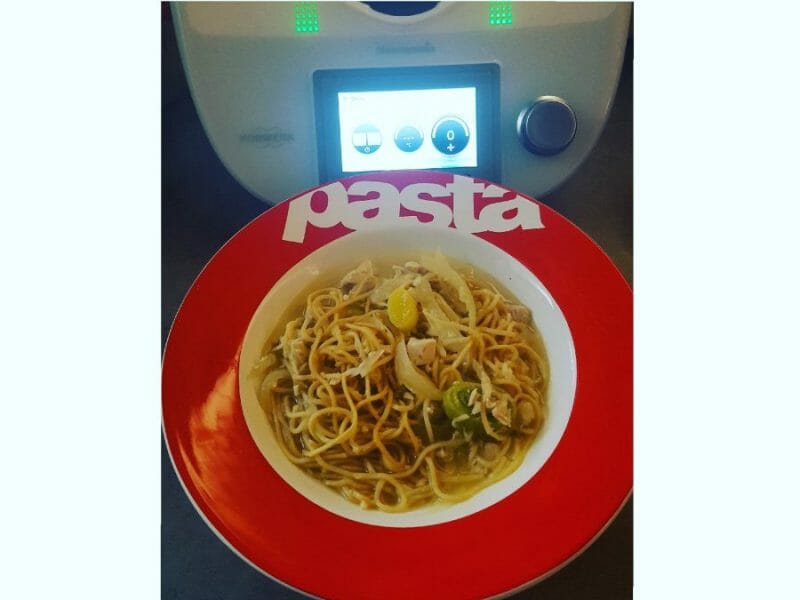 Cliquez pour zoomer ! Bouillon Chinois, poulet et poireaux Thermomix par jenmum3
