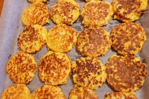 Cliquez pour zoomer ! Galettes de chou-fleur et sauce yaourt Thermomix par fanfan0309