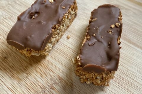 Cliquez pour zoomer ! Barres de céréales à l’avoine, noisettes, banane et chocolat Thermomix par laurenedupas