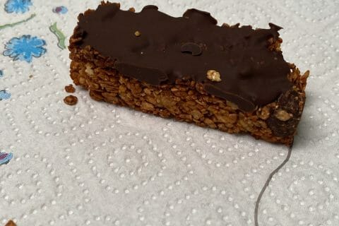 Cliquez pour zoomer ! Barres de céréales à l’avoine, noisettes, banane et chocolat Thermomix par laurenedupas