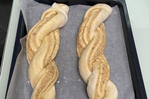 Cliquez pour zoomer ! Brioche tressée aux noisettes Thermomix par laurenedupas